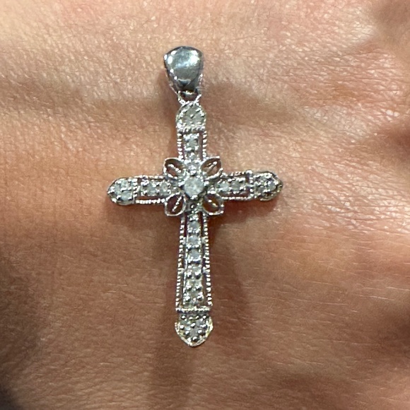 Diamond Silver Cross - Picture 1 of 10